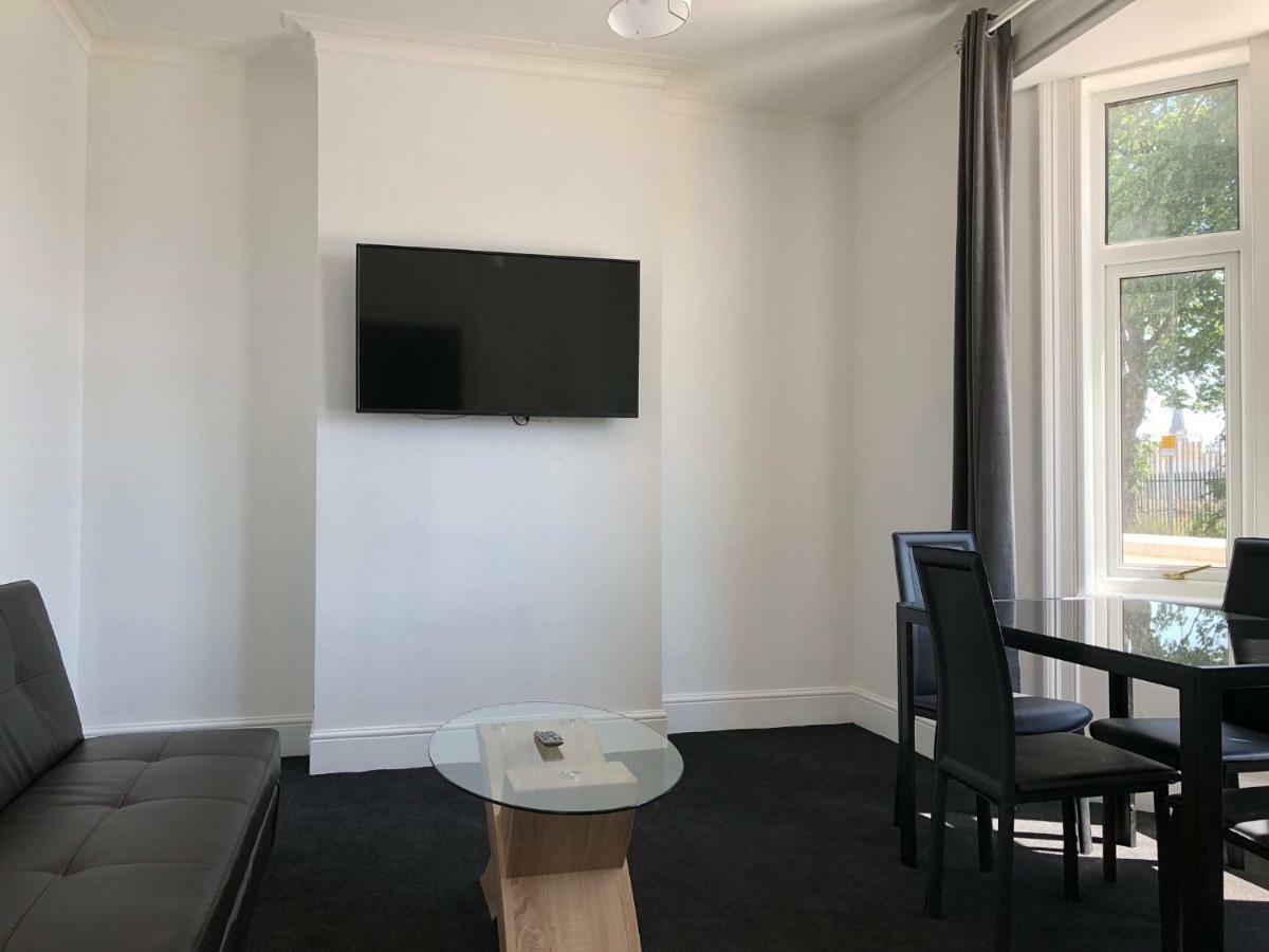 Glasgow Airport Holiday Home Paisley Exteriör bild