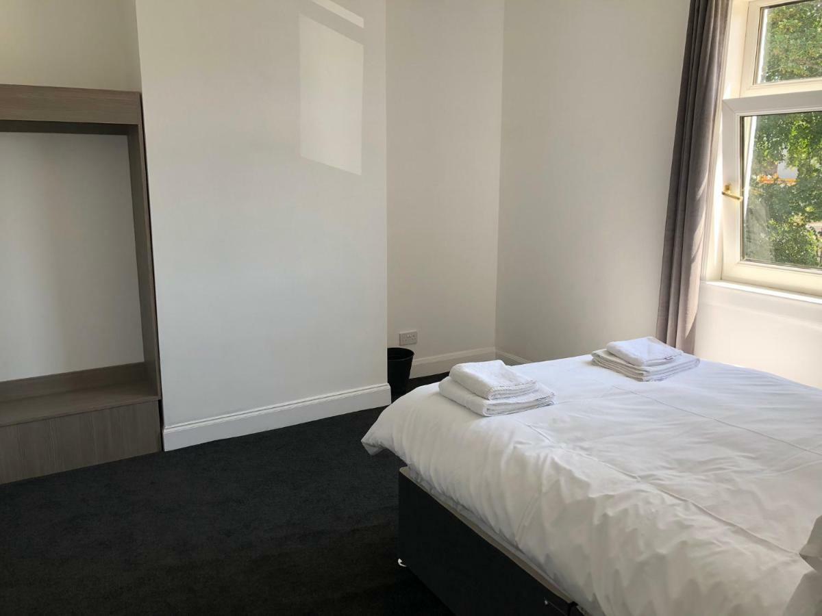 Glasgow Airport Holiday Home Paisley Exteriör bild
